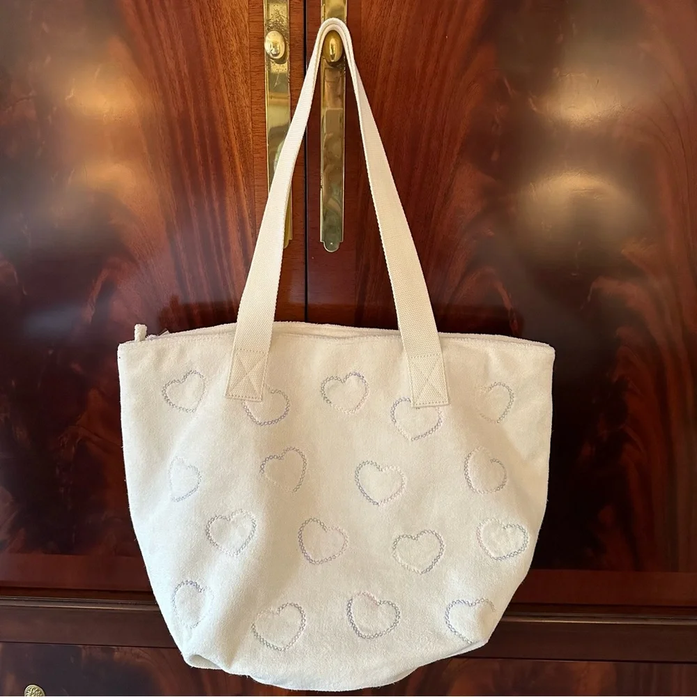 NWT Stoney Clover Lane Hearts Embroidered Terry Zip Top Tote Seashell